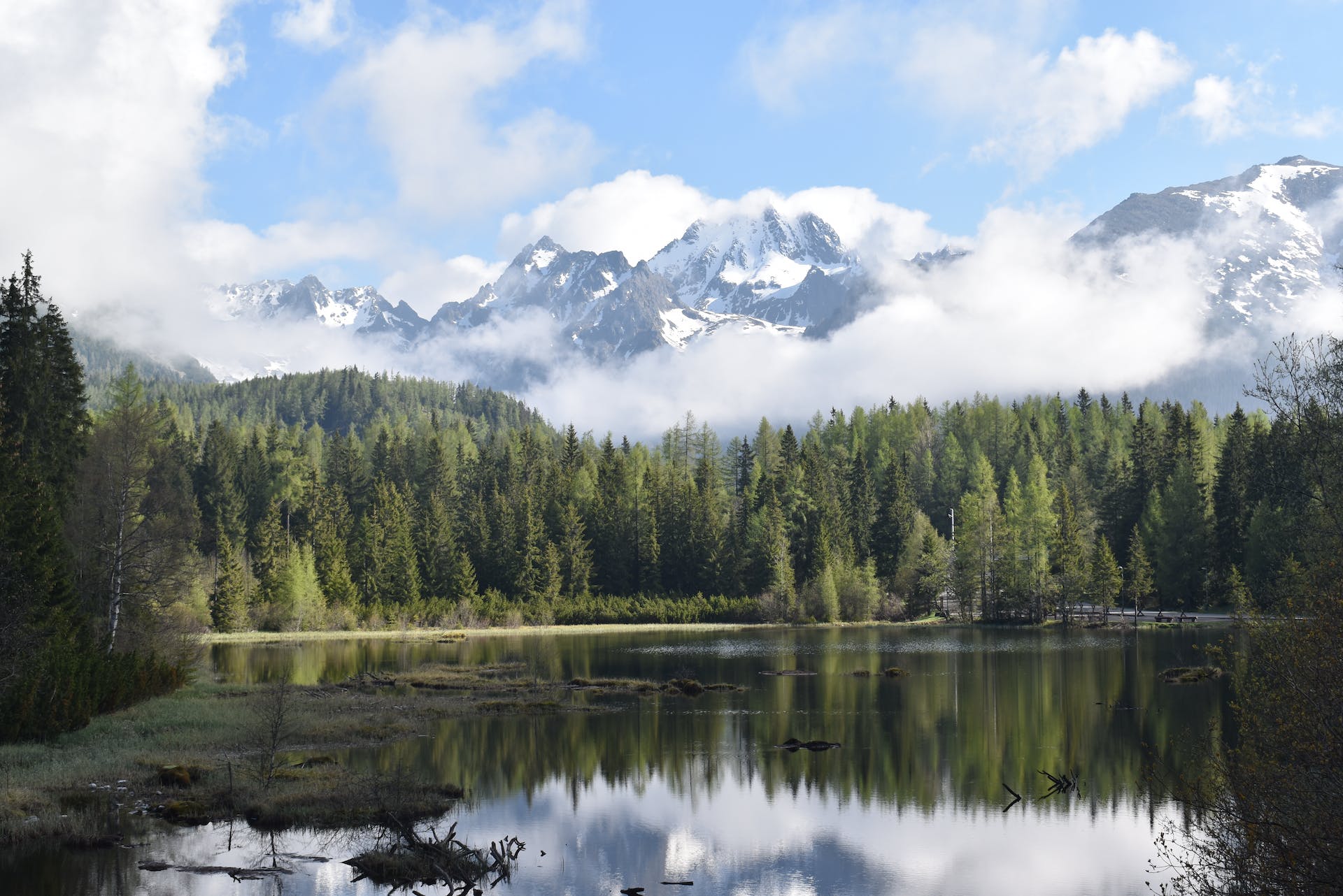 Where To Go Kayaking and Canoeing in Bend, Oregon