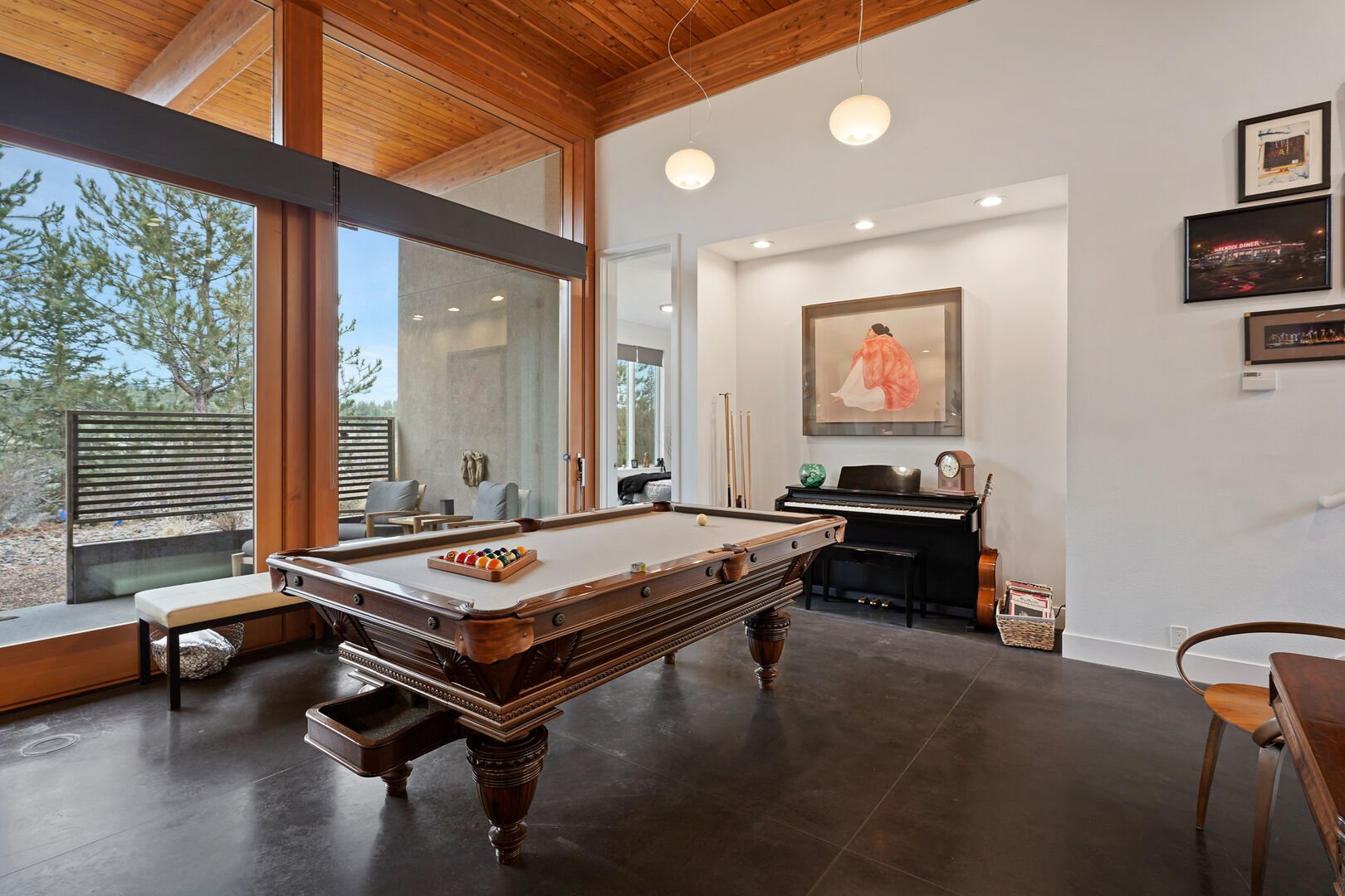 Vacation Rentals in Bend, OR with a Pool Table